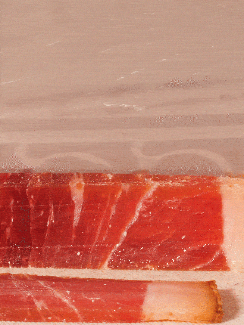 金字火腿切片，溫水浸泡5分鐘